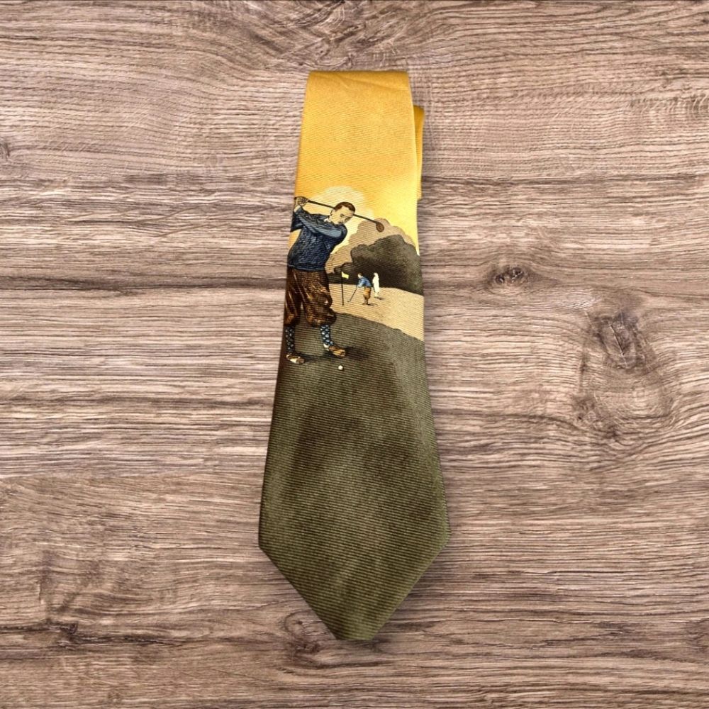 Brooks Brothers 100% Silk Vintage Golf Print Tie Green/Gold